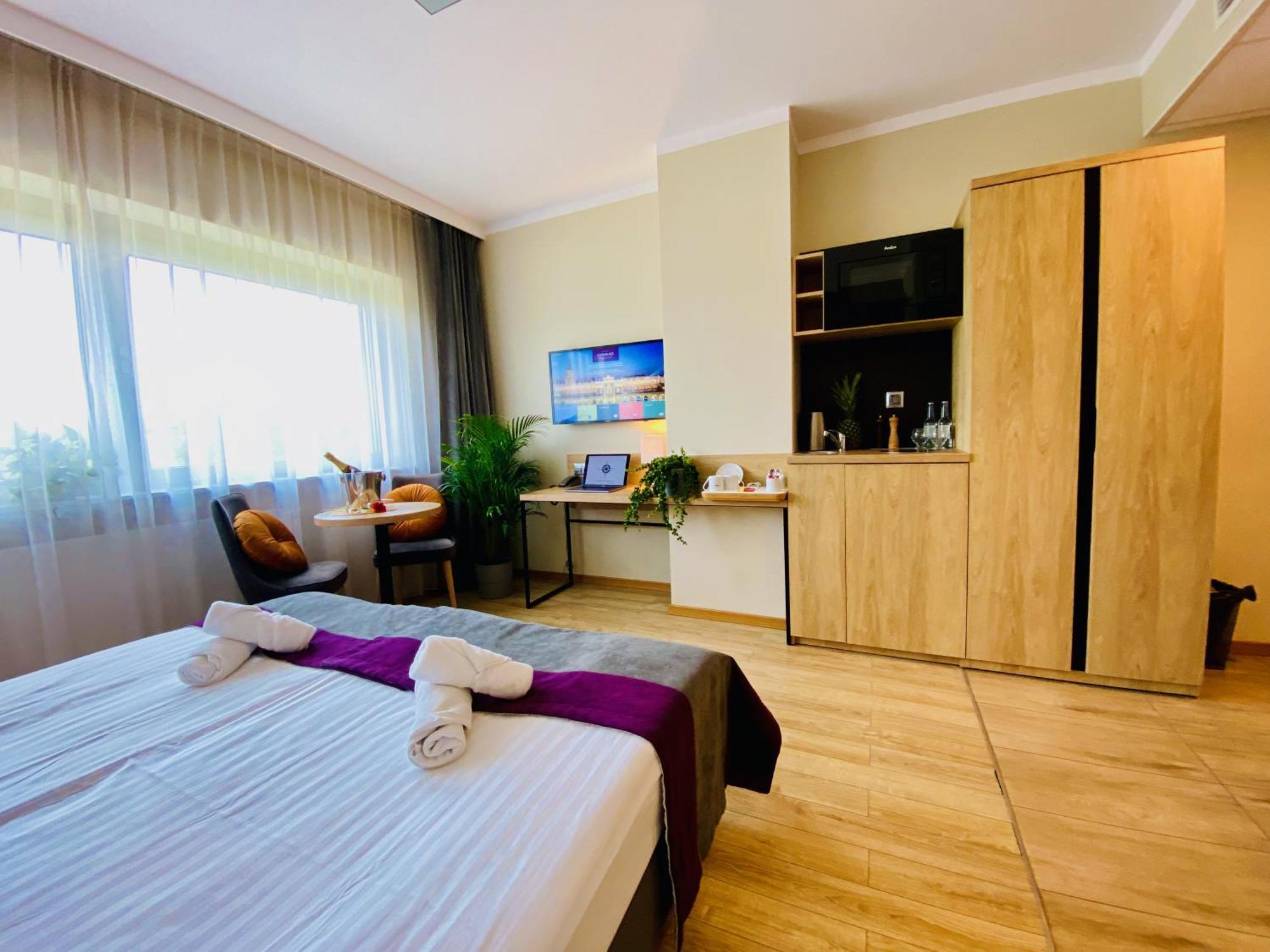 Hotel Conrad Comfort Krakau Exterior foto